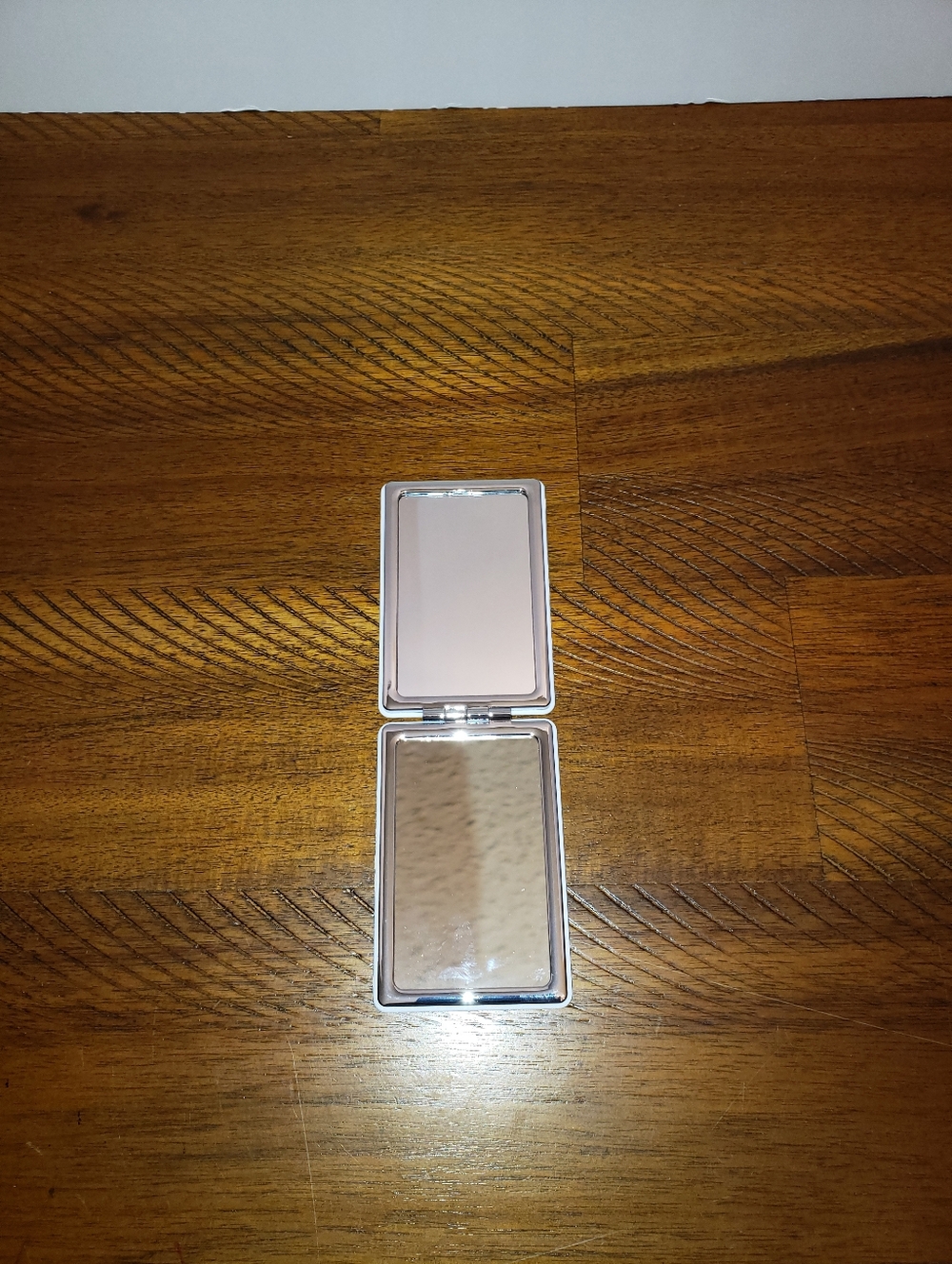 NWT Dog Pattern Mirrors - Picture 4 of 7